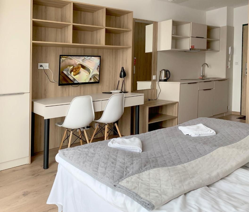 وارسو 404 Rooms Wolska Apartament المظهر الخارجي الصورة
